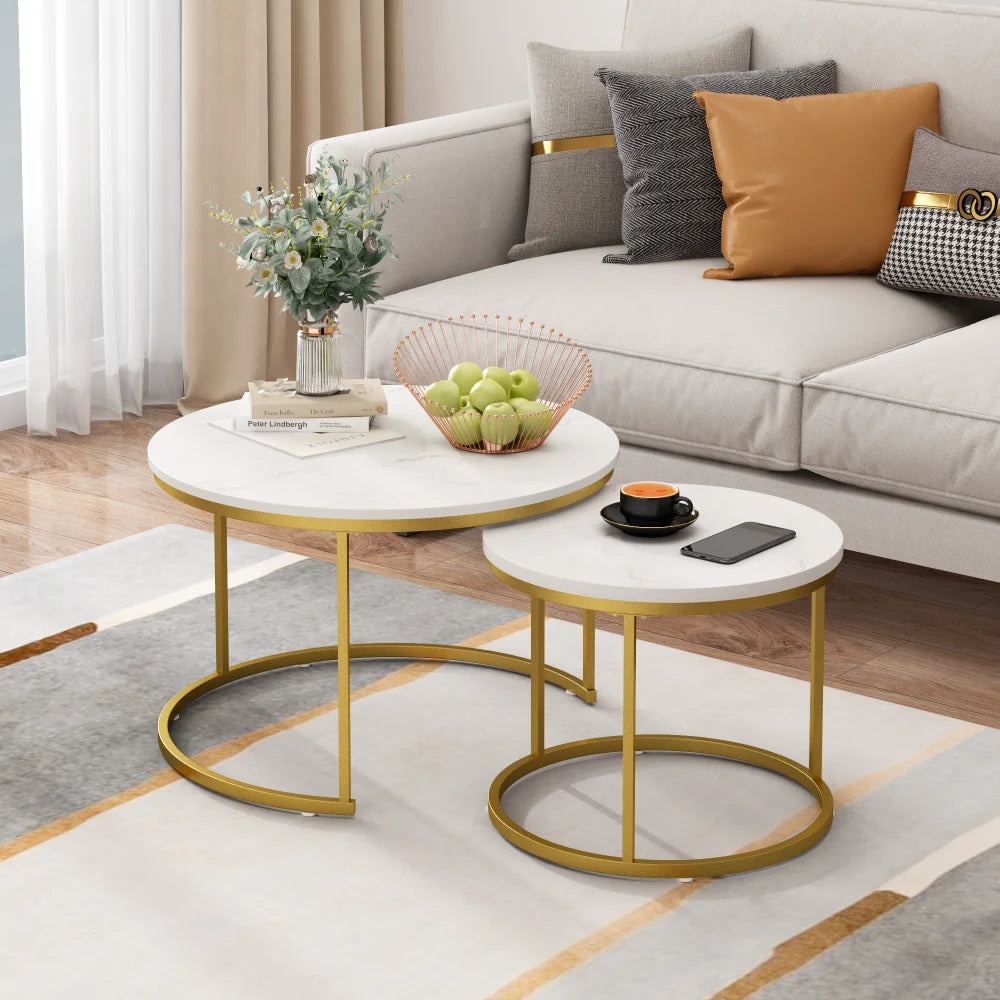 Tables gigognes rondes – Marbre blanc & métal doré (lot de 2)