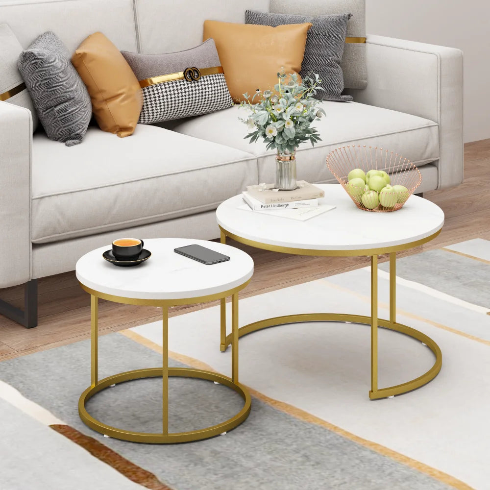 Tables gigognes rondes – Marbre blanc & métal doré (lot de 2)